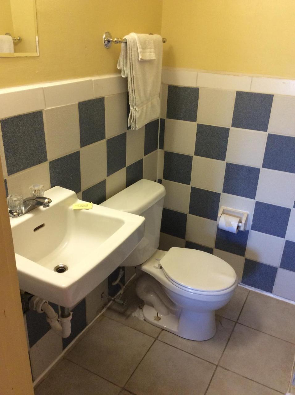 Greenlawn Motel أتمور المظهر الخارجي الصورة